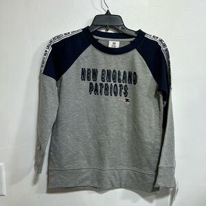 NFL New England Patriots long sleeve blue and grey sweatshirt girls 10/12